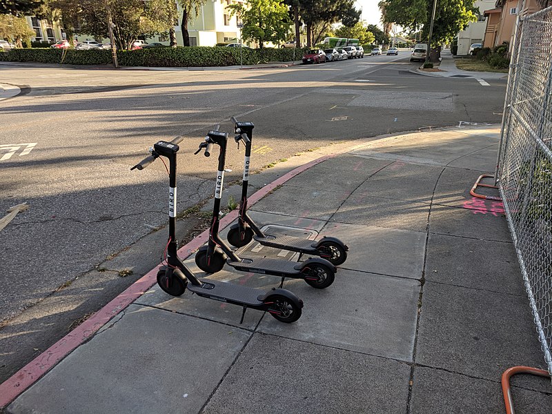 Understanding the Controversy Behind Dockless Scooters in the Bay Area