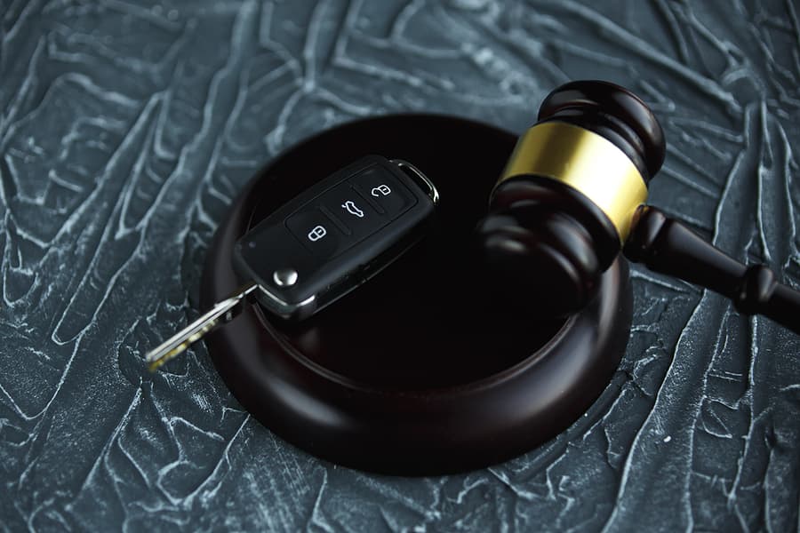 Can You Sue If Someone Hits Your Car? Golden State Lawyers, APC